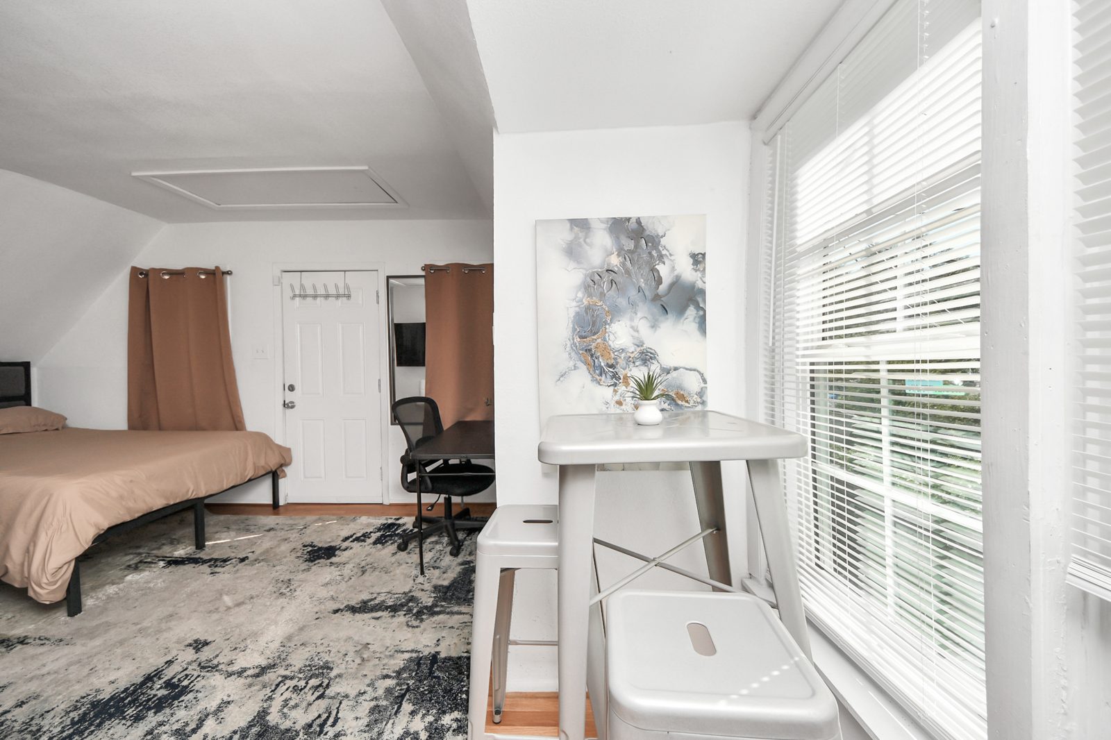 Arbor Studio — Private Studio Near the Museum District